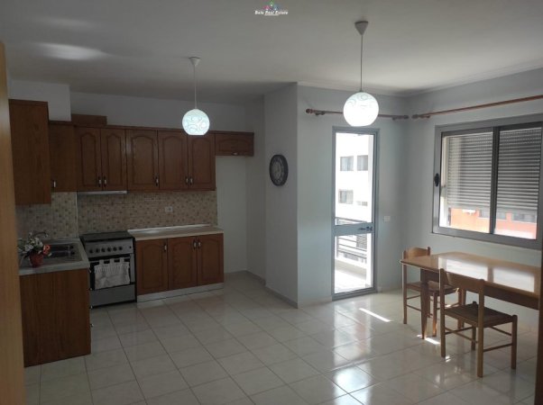 Tirane, shes apartament 2+1, Kati 4, 105 m² 121,000 € (ASTIR)