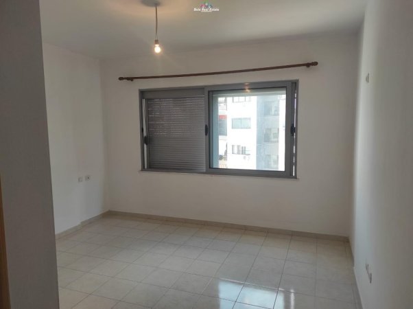 Tirane, shes apartament 2+1, Kati 4, 105 m² 121,000 € (ASTIR)