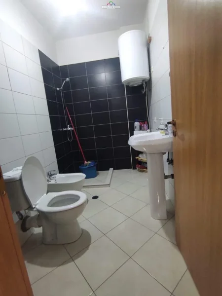 Tirane, shes apartament 2+1, Kati 4, 105 m² 121,000 € (ASTIR)
