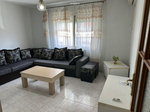 Tirane, jepet me qera apartament 2+1, Kati 4, 85 m² 400 € (oxhaku)