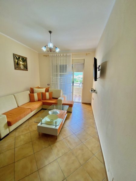 Radhime - Orikum, shitet apartament 1+1+Ballkon, Kati 3, 65 m² 72,000 € (Rruga Kryesore)