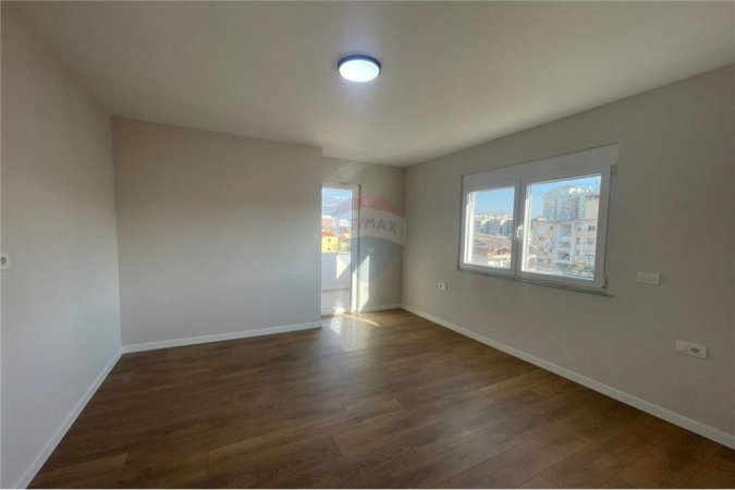 Tirane, shitet apartament 1+1, Kati 3, 60 m² 90,000 € (Shkolla Qazim Turdiu - Don Bosko)