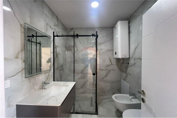 Tirane, shitet apartament 1+1, Kati 3, 60 m² 90,000 € (Shkolla Qazim Turdiu - Don Bosko)