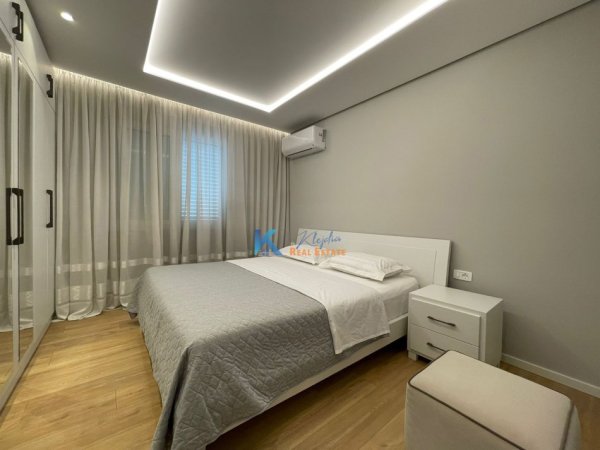 Tirane, jap me qera apartament 1+1+Ballkon, Kati 3, 70 m² (afer hotel Diplomat 2)