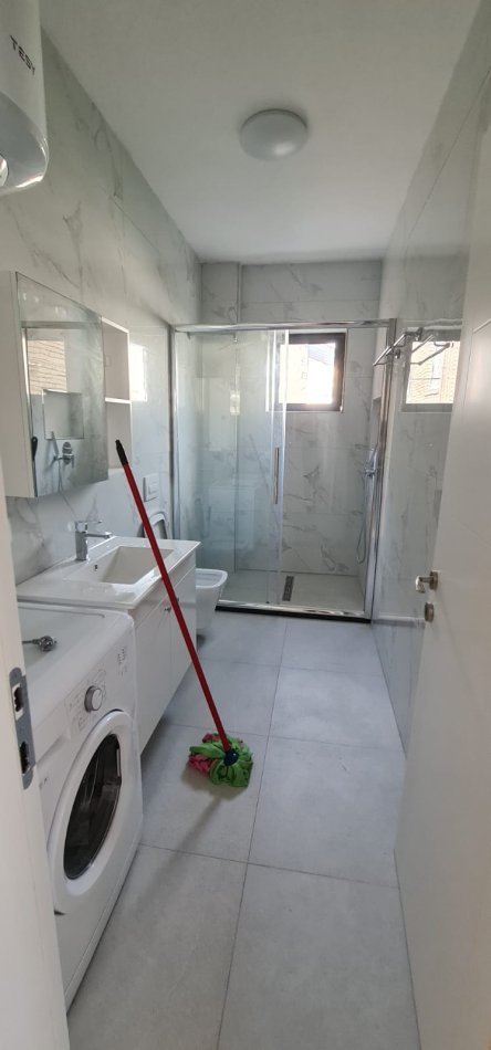 Tirane, jepet me qera apartament 1+1+Aneks+Ballkon, , 400 € (Rruga Endri Keko 3, prane pasticeri Titos.