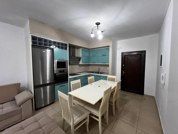 Tirane, shes apartament 2+1+Ballkon, Kati 5, 103 m² 115,000 € (3 deshmoret)