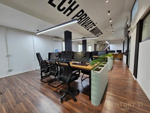Tirane, shes ambjent biznesi , , 226 m² 450,000 € (Ish Blloku)