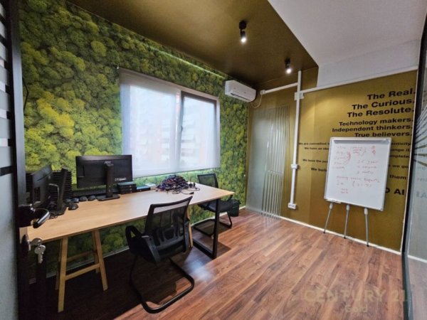 Tirane, shes ambjent biznesi , , 226 m² 450,000 € (Ish Blloku)