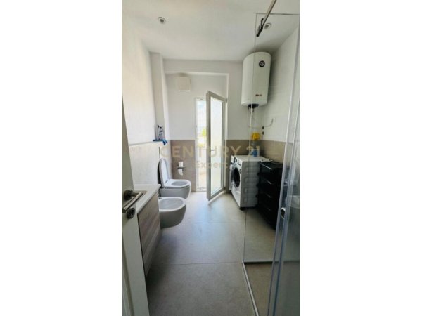 Tirane, jepet me qera apartament 2+1, Kati 6, 92 m² 800 € (rruga e durresit)