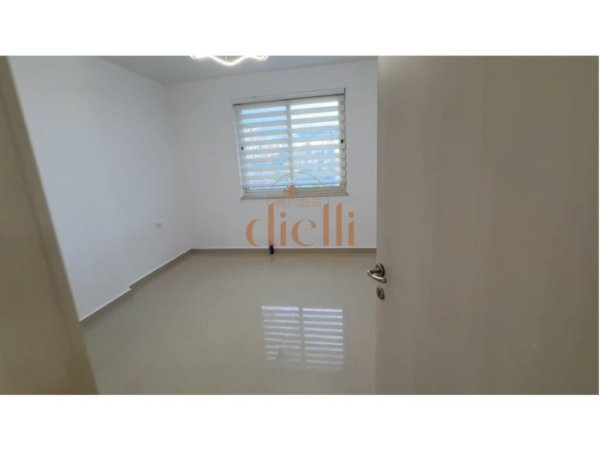 Tirane, shitet apartament 2+1+Aneks+Ballkon, Kati 2, 99 m² 125,000 € 