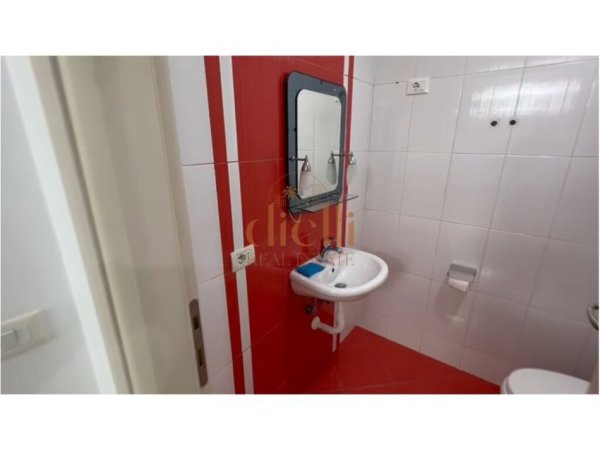 Tirane, shitet apartament 2+1+Aneks+Ballkon, Kati 2, 99 m² 125,000 € 