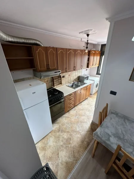 Tirane, jepet me qera apartament 1+1, Kati 5, 60 m² 550 € (myslym shyri)
