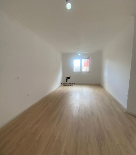 Tirane, shitet apartament 1+1+Ballkon, Kati 5, 70 m² 135,000 € (XHAMIA E TABAKEVE)