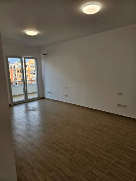 Tirane, shitet apartament 3+1, Kati 7, 166 m² 199,200 € (Yzberisht)