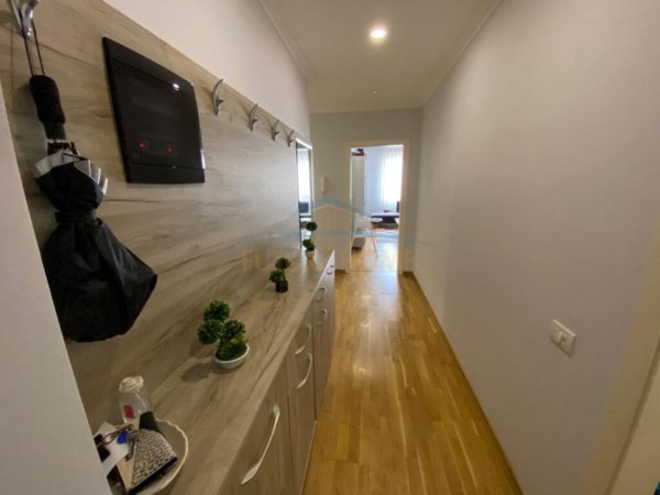 Tirane, shitet apartament 2+1, Kati 8, 107 m² 145,000 € (Unaza e Re)