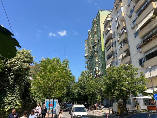 Tirane, jepet me qera dyqan , , 60 m² 2,050 € (Rruga Sami Frasheri)