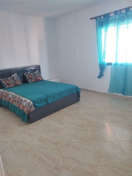 Fier, jepet me qera apartament+verande | Penthouse 2+1+Ballkon, Kati 9, 160 m² 250 € 