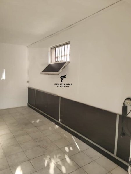 Tirane, shitet dyqan , , 30 m² 59,000 € (ZOGU I ZI)