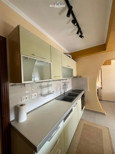 Tirane, jepet me qera apartament 2+1, Kati 3, 105 m² 600 € (don bosko)