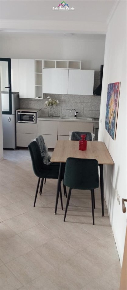 Tirane, jepet me qera apartament 1+1, Kati 1, 70 m² 400 € (bill klinton)