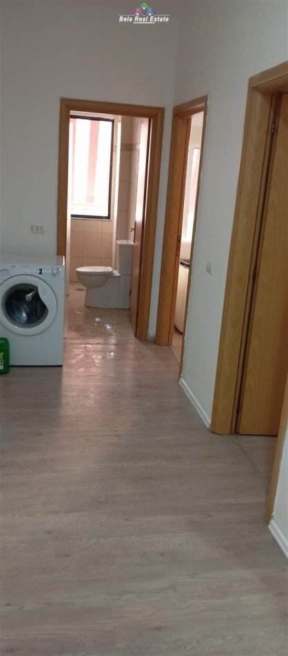 Tirane, jepet me qera apartament 1+1, Kati 1, 70 m² 400 € (bill klinton)