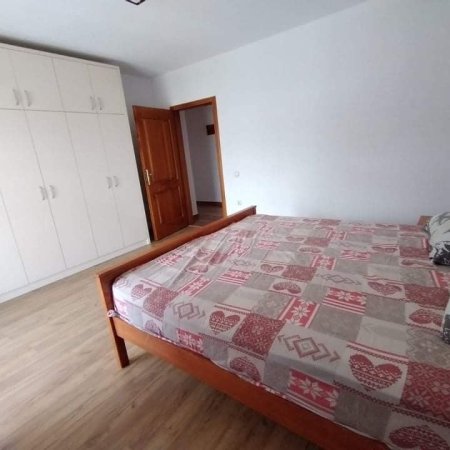 Tirane, jepet me qera apartament 2+1, Kati 2, 100 m² 470 € (Ish Stacioni i Trenit)