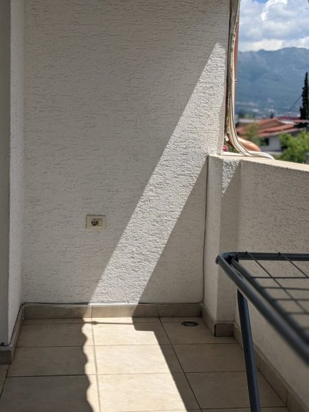 Tirane, jap me qera apartament 1+1+Ballkon, Kati 3, 70 m² 420 € (Albanopoli)