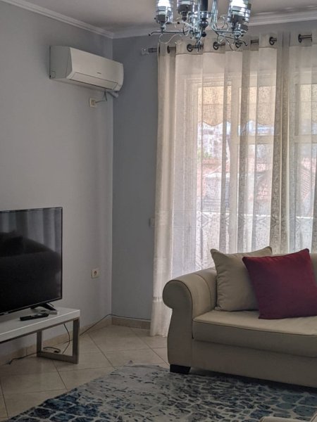 Tirane, jap me qera apartament 1+1+Ballkon, Kati 3, 70 m² 420 € (Albanopoli)