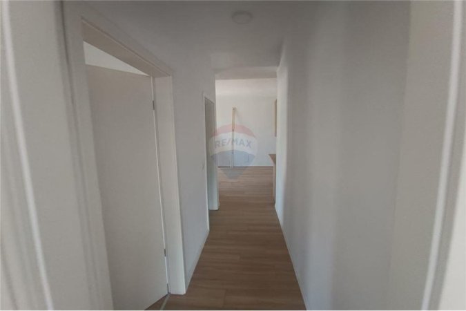 Tirane, jepet me qera apartament 2+1, Kati 5, 107 m² 400 € (Jordan Misja - Don Bosko)