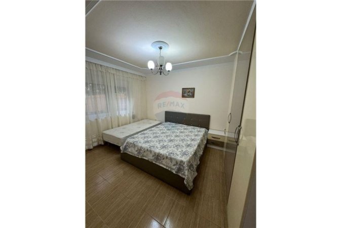 Tirane, jepet me qera apartament 1+1, , 60 m² 500 € (Farmacia 10 - Rruga e Dibrës)