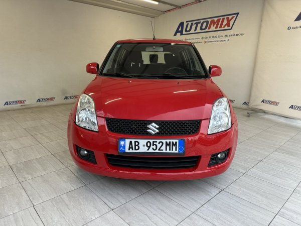 Tirane, shes makine SUZUKI SWIFT , Benzin+Gaz, e kuqe, manuale, Kondicioner, 212000 km, 3,100 €