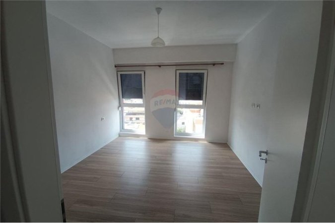 Tirane, jepet me qera apartament 2+1, , 107 m² 400 € (Apartament 2+1+2 me qera tek Jordan Misja)