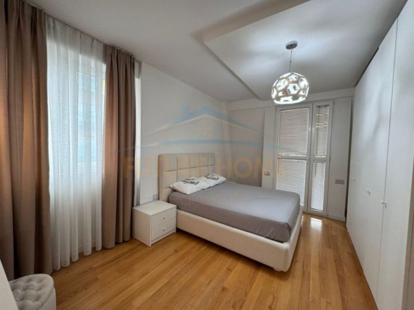 Tirane, jepet me qera apartament 3+1, Kati 5, 163 m² 2,000 € (Rrugs e Elbasanit)