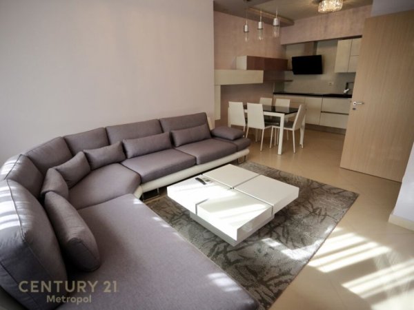 Tirane, shitet apartament 2+1+Ballkon, Kati 5, 98 m² 180,000 € (Ali Demi)