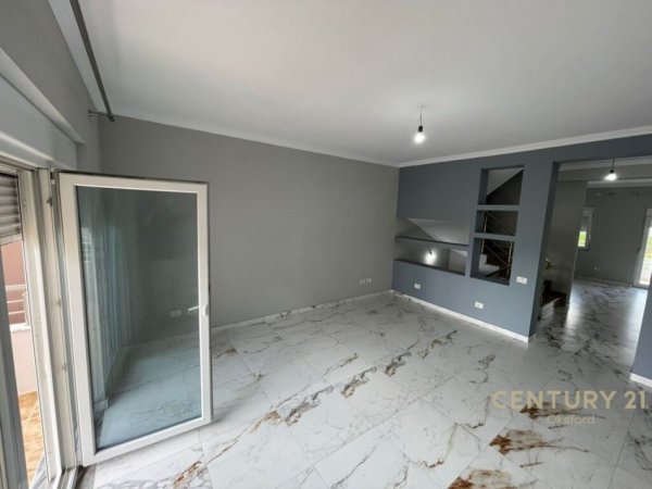 Tirane, jepet me qera Vile 3 Katshe, , 130 m² 650 € 