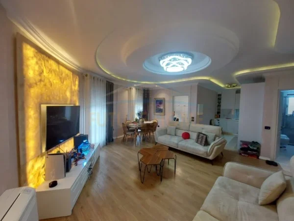 Tirane, shitet apartament 2+1+Aneks+Ballkon, Kati 4, 104 m² 220,000 € (Ali Demi)