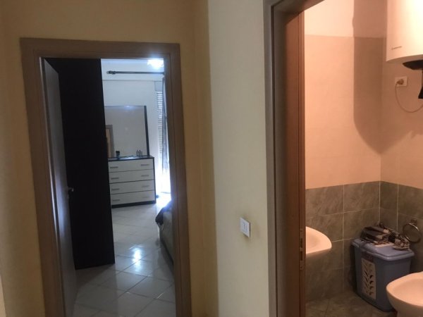 Tirane, shitet apartament 1+1+Ballkon, Kati 4, 65 m² 143,000 € (Kompleksi Delijorgji)