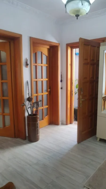 Tirane, Vile 3 Katshe, Kati 3, 349 m² 649,999 €
