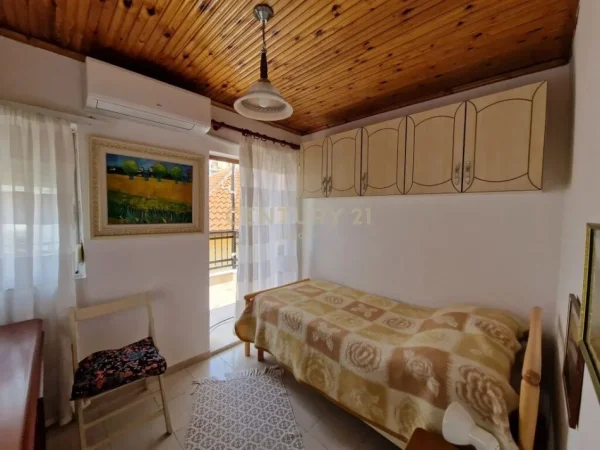 Tirane, jap me qera apartament 2+1+Ballkon, Kati 2, 100 m² 500 € (Pjeter Budi, Liceu Artistik)