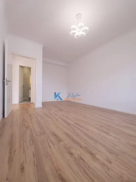Tirane, shitet apartament 2+1, Kati 7, 95 m² 210,000 € (Zogu i Zi)