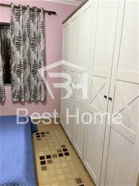 Tirane, jepet me qera apartament 2+1+Ballkon, Kati 1, 100 m² 550 € (Rruga Ferit Xhajko)