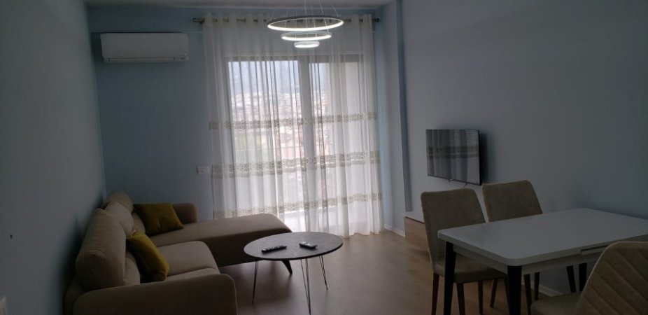 Tirane, jepet me qera apartament 1+1, Kati 5, 65 m² 450 € 