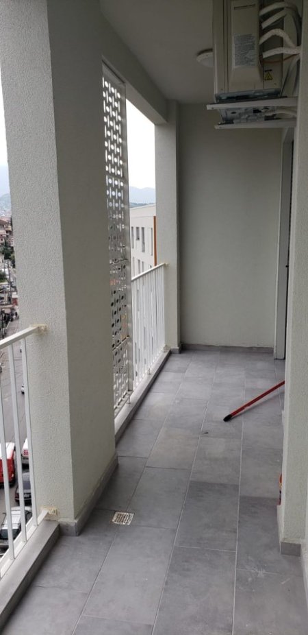 Tirane, jepet me qera apartament 1+1, Kati 5, 65 m² 450 € 