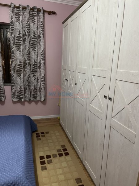 Tirane, jepet me qera apartament 2+1+Ballkon, Kati 1, 100 m² 600 € (Restorat Durresi)