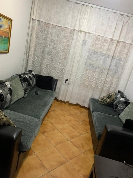 Tirane, shitet apartament 3+1, Kati 1, 150 m² 180,000 € (RRUGA MUHAMET GJOLLESHA)