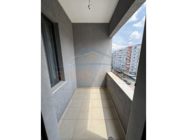 Tirane, shitet apartament 2+1+Ballkon, Kati 6, 134 m² 140,000 € (unaza re)