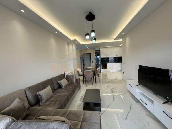 Tirane, jepet me qera apartament 1+1+Ballkon, Kati 9, 74 m² 550 € (Unaza e Re)