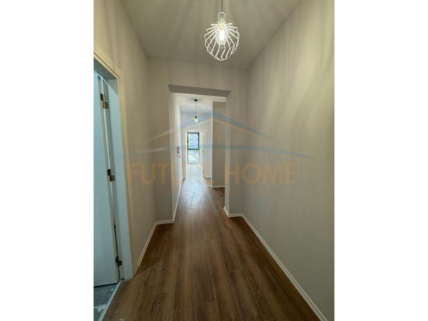 Tirane, shitet apartament 2+1+Ballkon, Kati 2, 106 m² 175,000 € (Sadik Petrela)