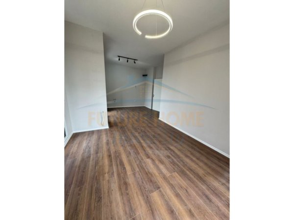 Tirane, shitet apartament 2+1+Ballkon, Kati 2, 106 m² 175,000 € (Sadik Petrela)