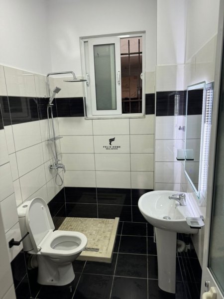 Tirane, jepet me qera apartament 1+1, Kati 1, 80 m² 500 € (RRUGA 5 MAJI)